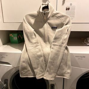 Patagonia pullover, 3/4 zip up sweater, like new